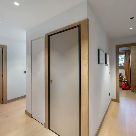 Lumineux Avec Spa, Piscine Et Sauna Pour 7 Personnes Near - Fr-1-569-132 *